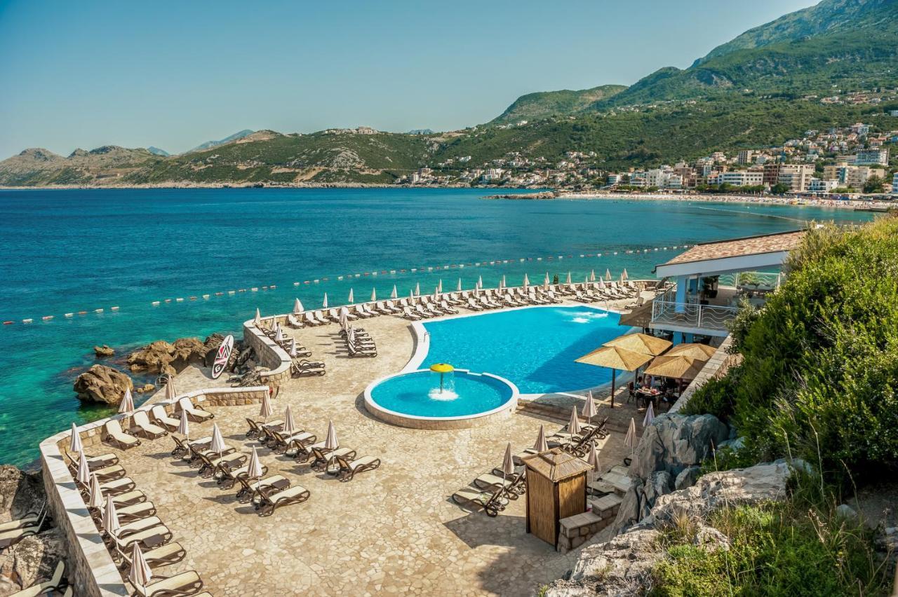 Ruza Vjetrova - Wind Rose Hotel Resort 4*