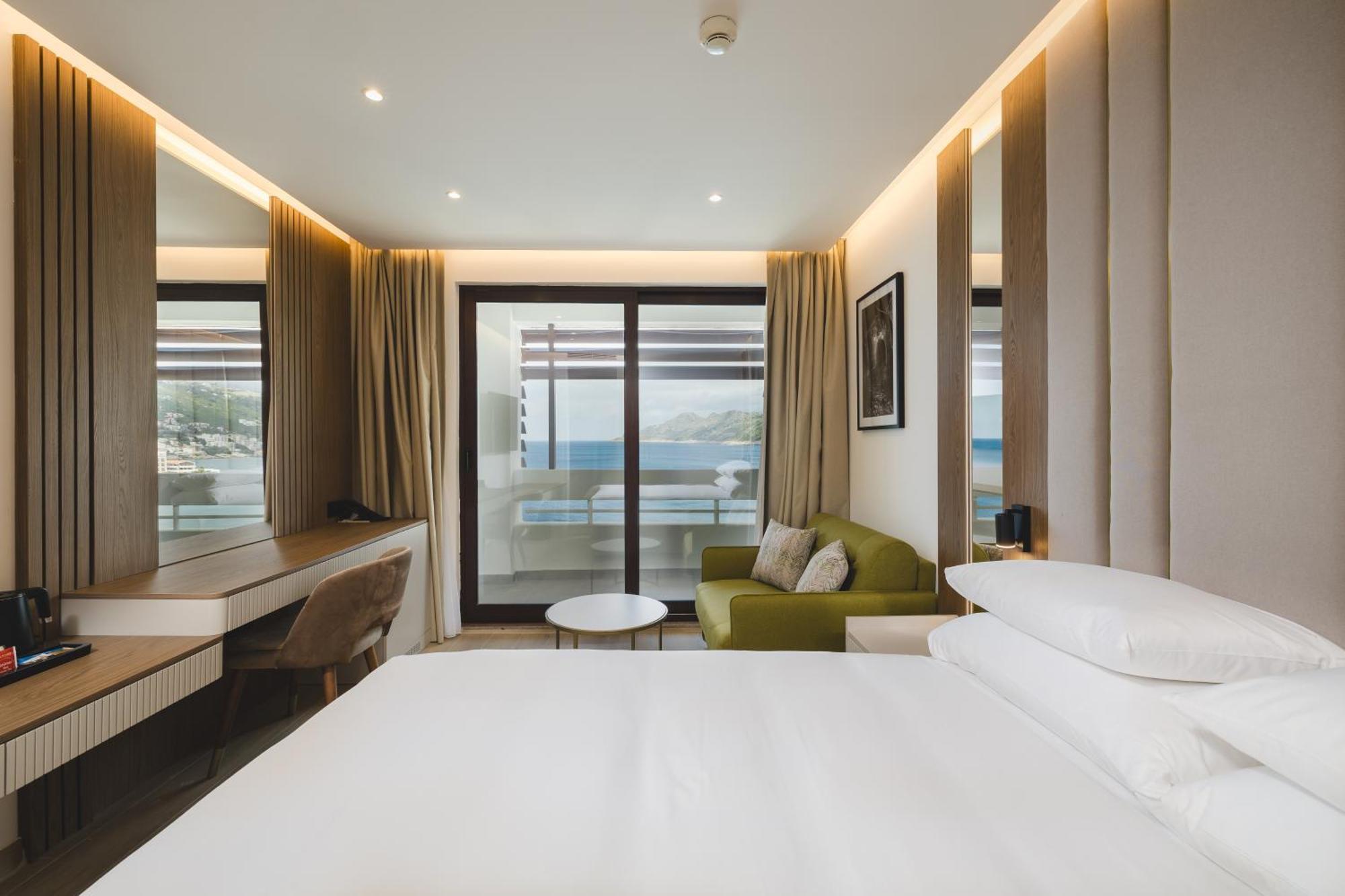 Radisson Ruza Vjetrova Готель 4*