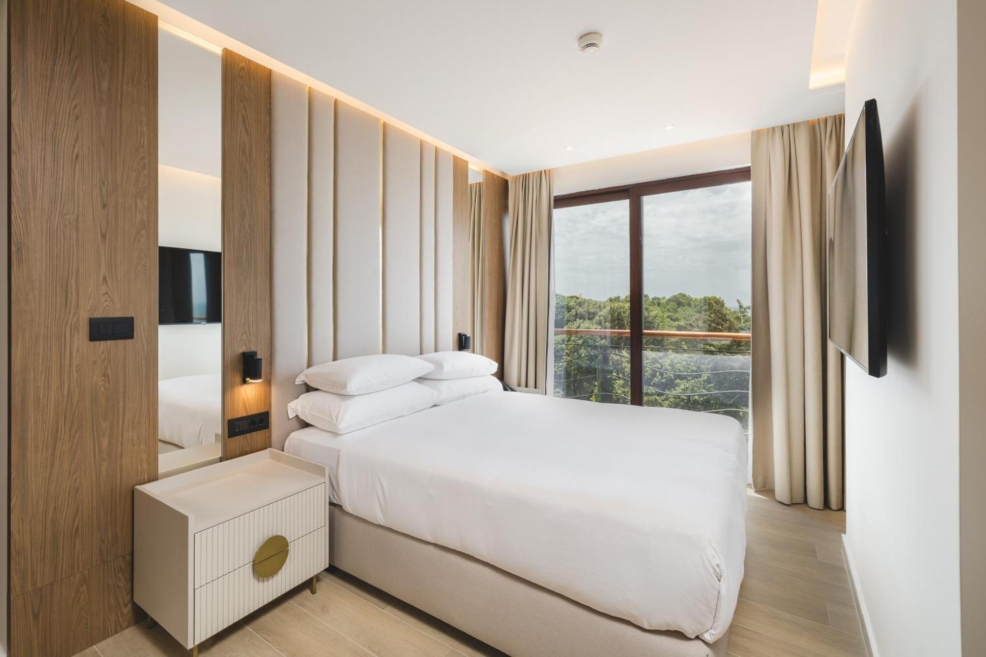 Radisson Ruza Vjetrova 4* Dobra Voda