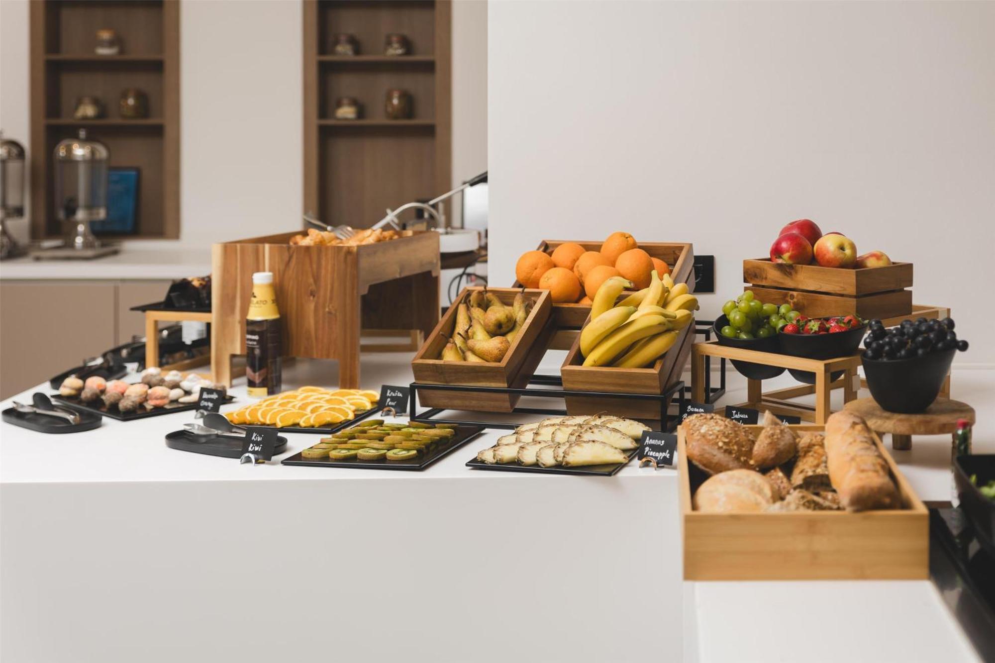 Radisson Ruza Vjetrova Hotel 4*