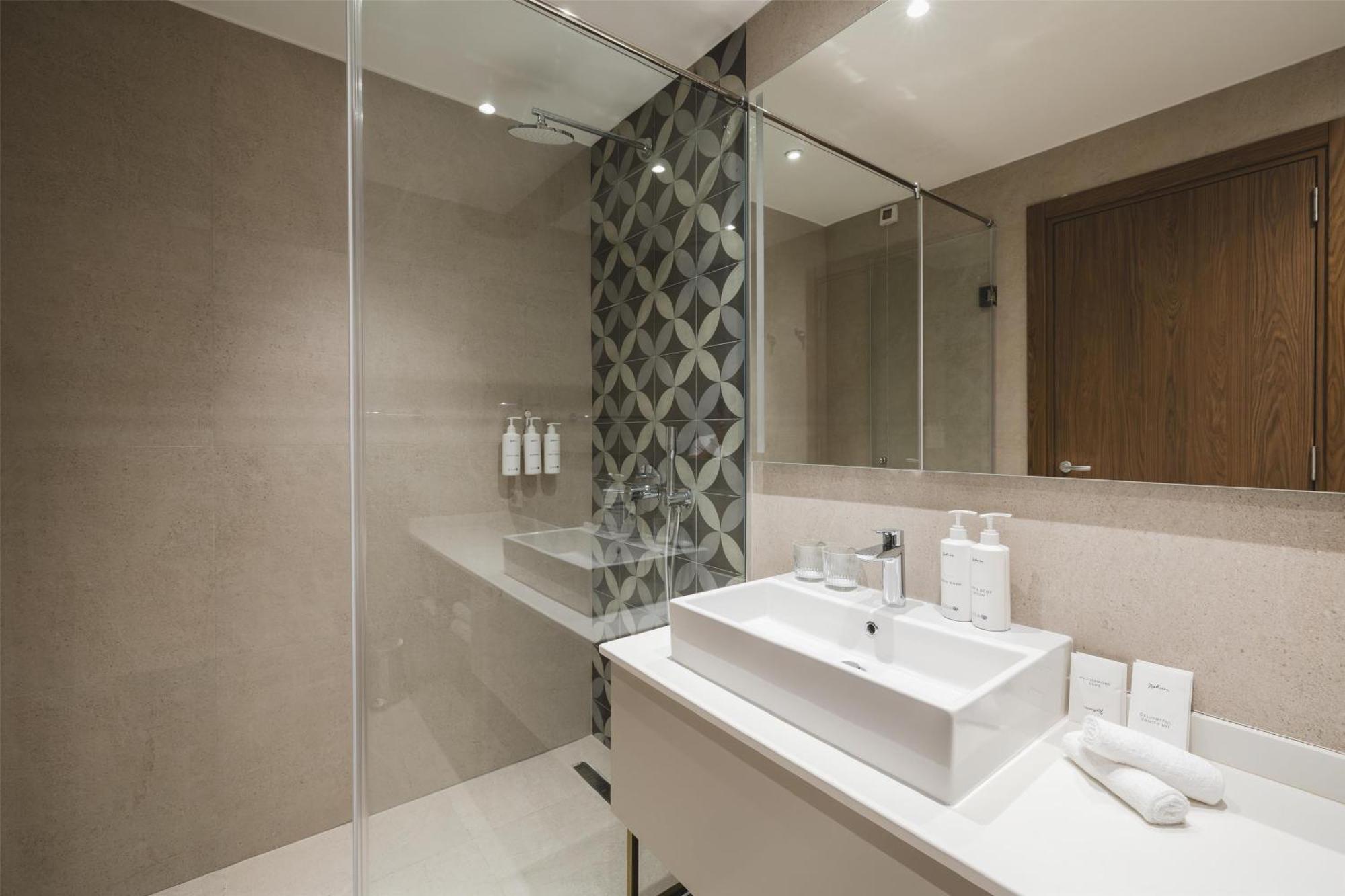 Radisson Ruza Vjetrova Hotel