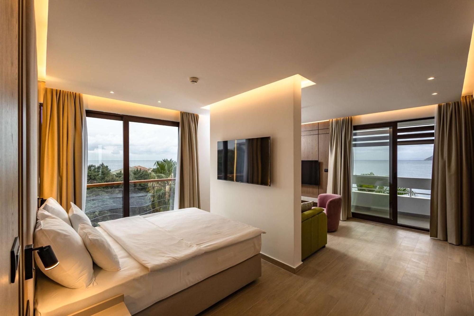 Radisson Ruza Vjetrova 4*